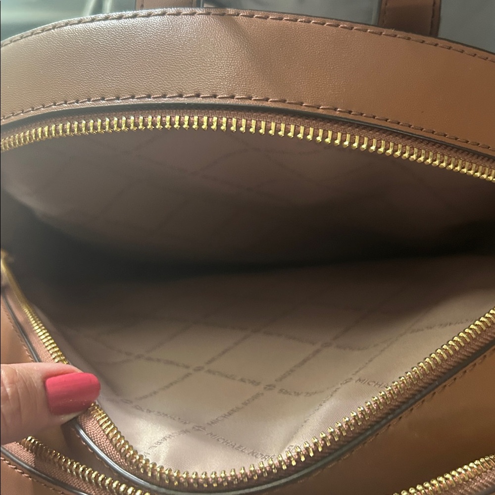 New Michael Kors large backpack - Picture 8 of 9